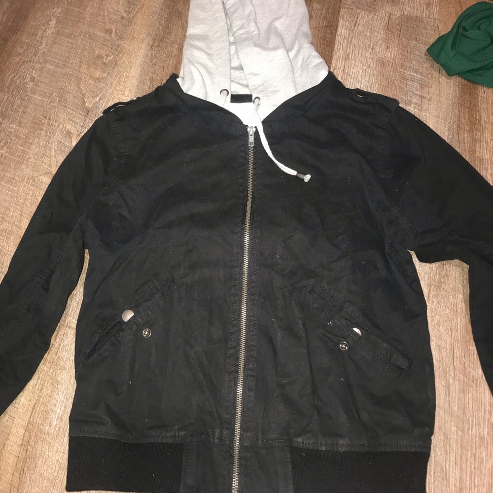 Black sweatshirt jacket